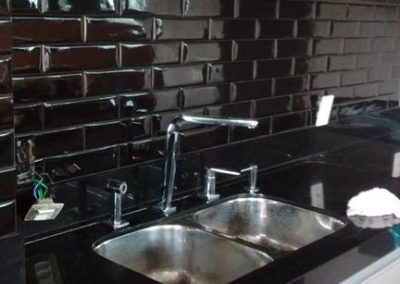 colocaçao-pastilha-cozinha-vml-construcoes-blumenau (Copy)